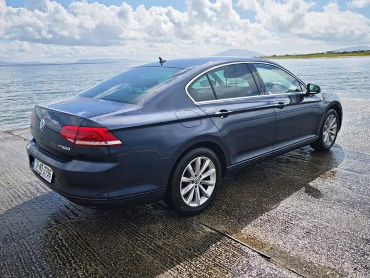 Volkswagen Passat 1.6 TDI SE Business BMT 120PS 4D - Image 3