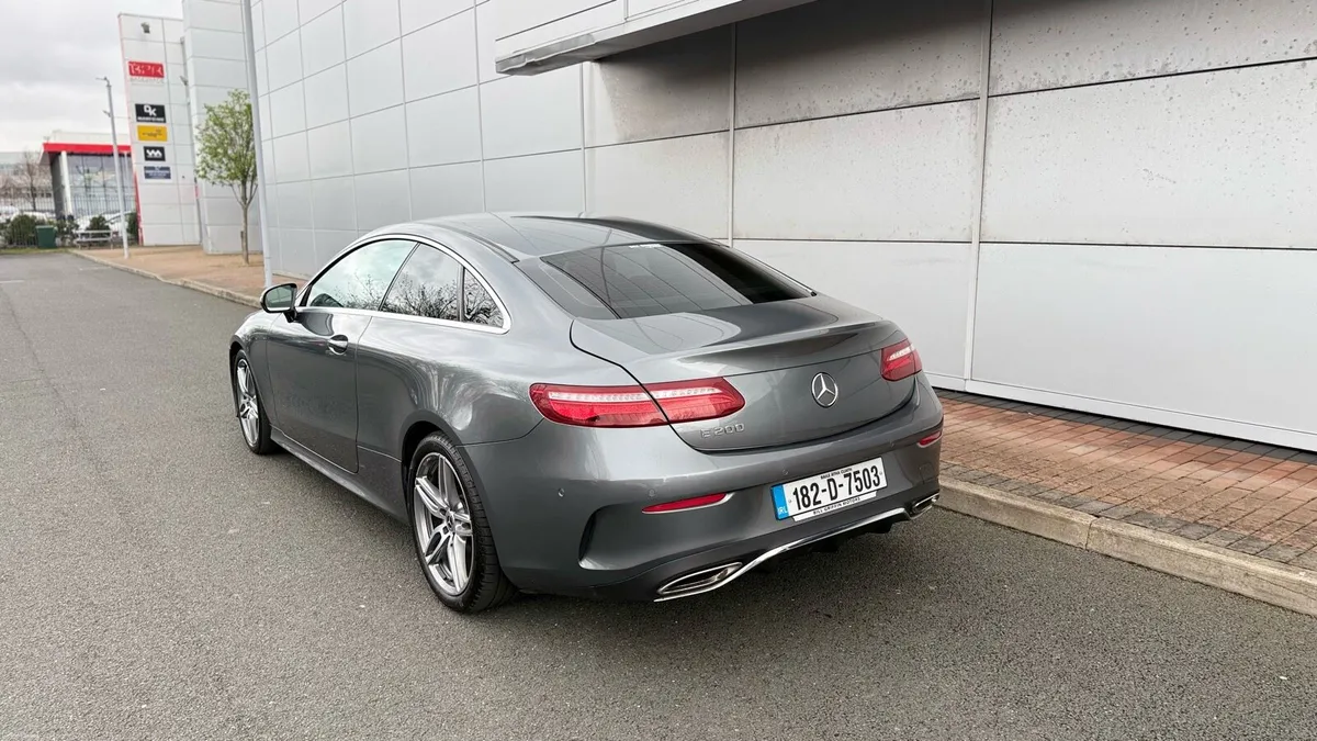 Mercedes E200 Amg Coupe 2.0 Turbo - Image 4