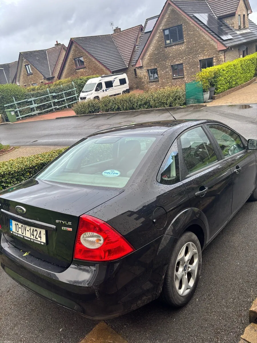 Ford Focus 2010, low mileage, excellent condition! - Image 2