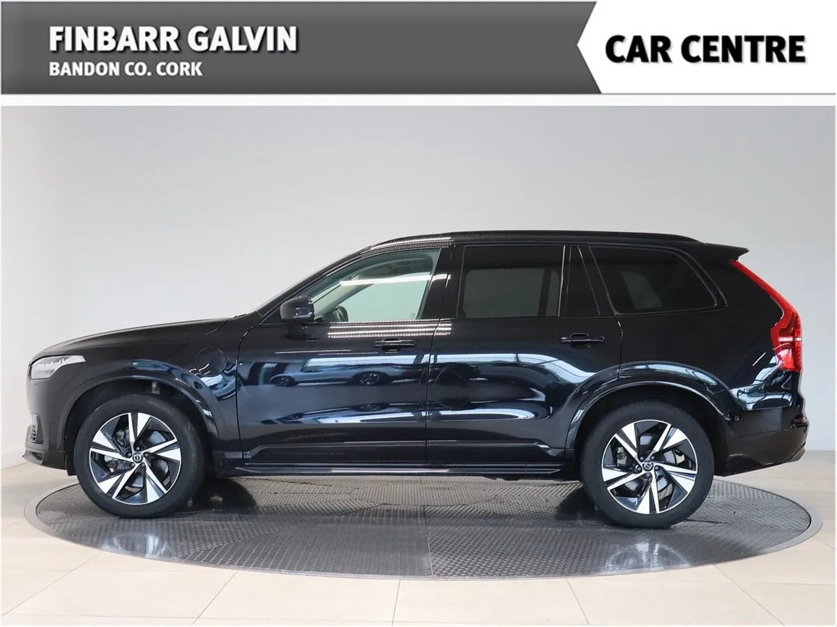 XC90 T8 Recharge Dark Theme AWD - Image 3