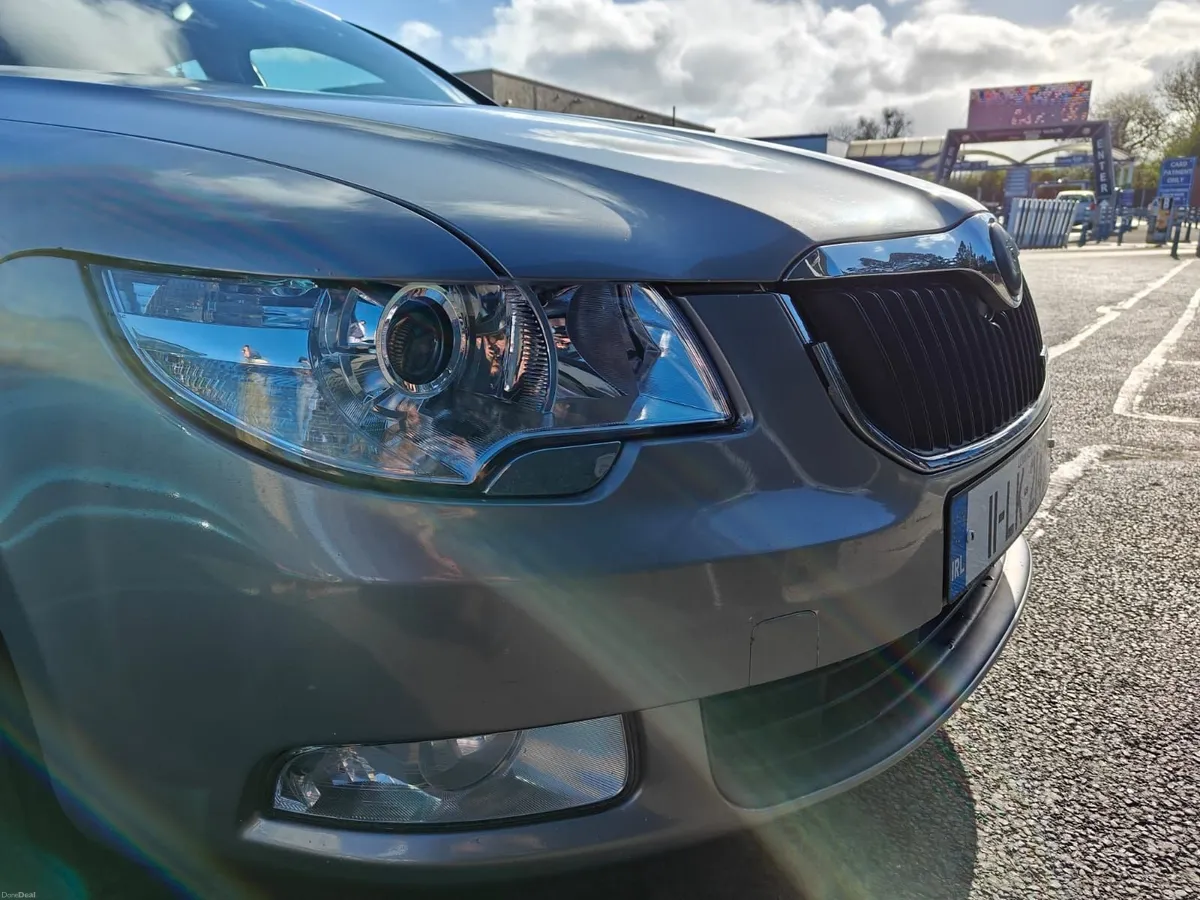 Skoda Superb 2011 1.6 TDI Ambiente - Image 3