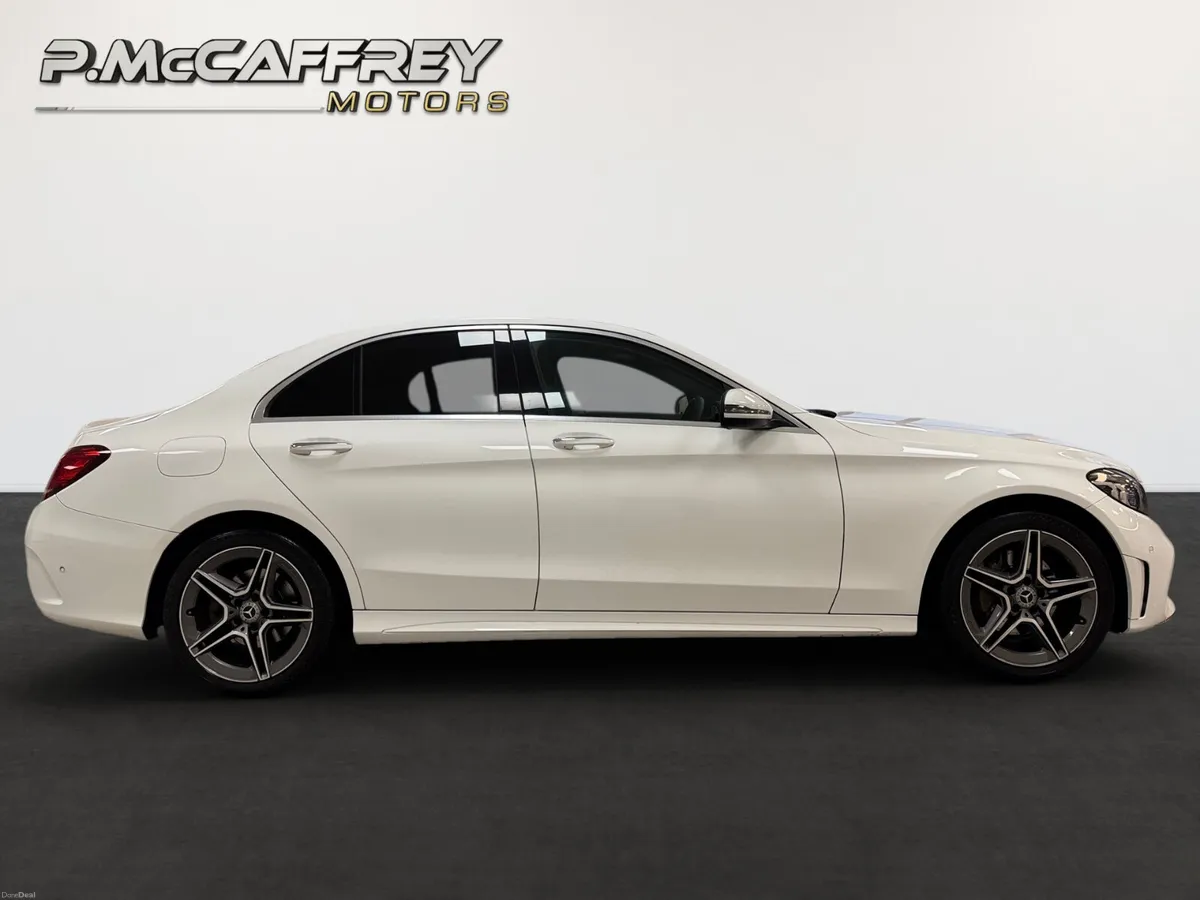 2019 Mercedes-Benz C220 D AMG LINE PREMIUM AUTO - Image 4