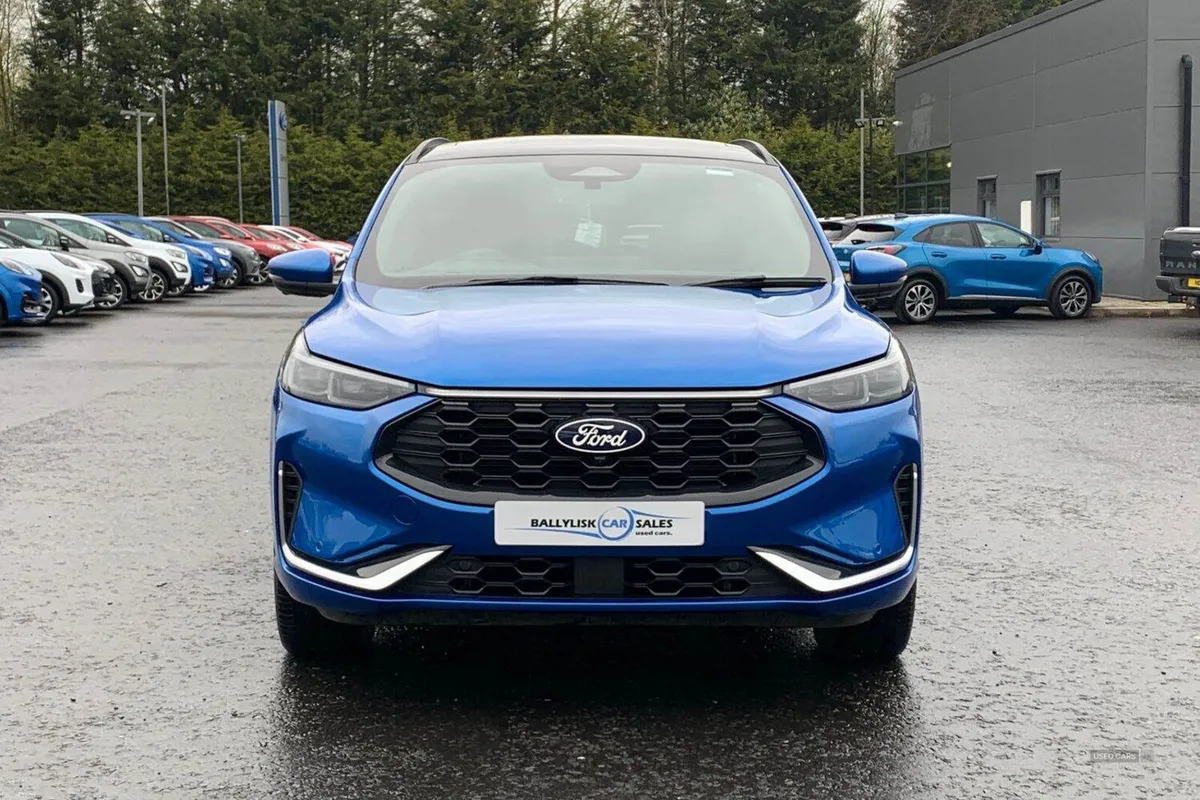 Ford Kuga 2.5 Duratec ST-Line X Petrol Plug-in Hyb - Image 4