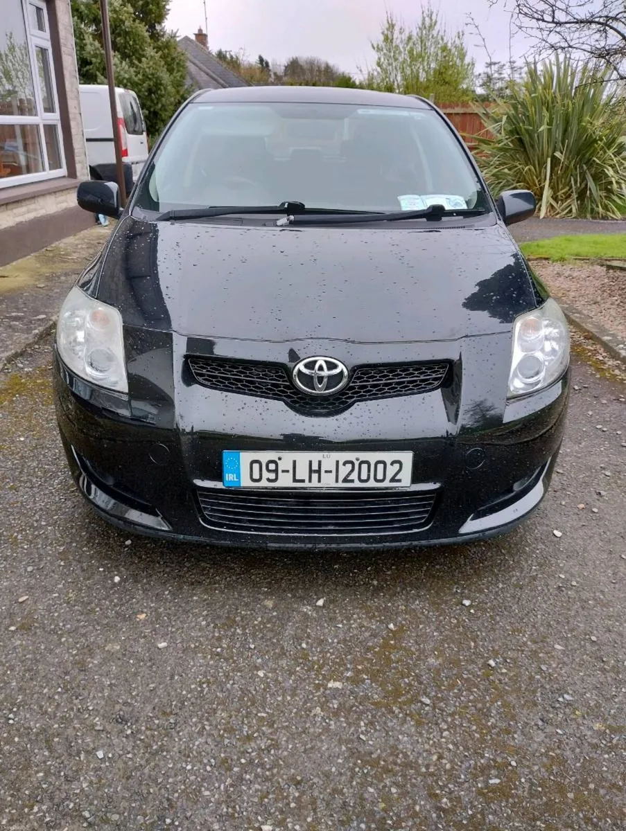 Toyota Auris - Image 1