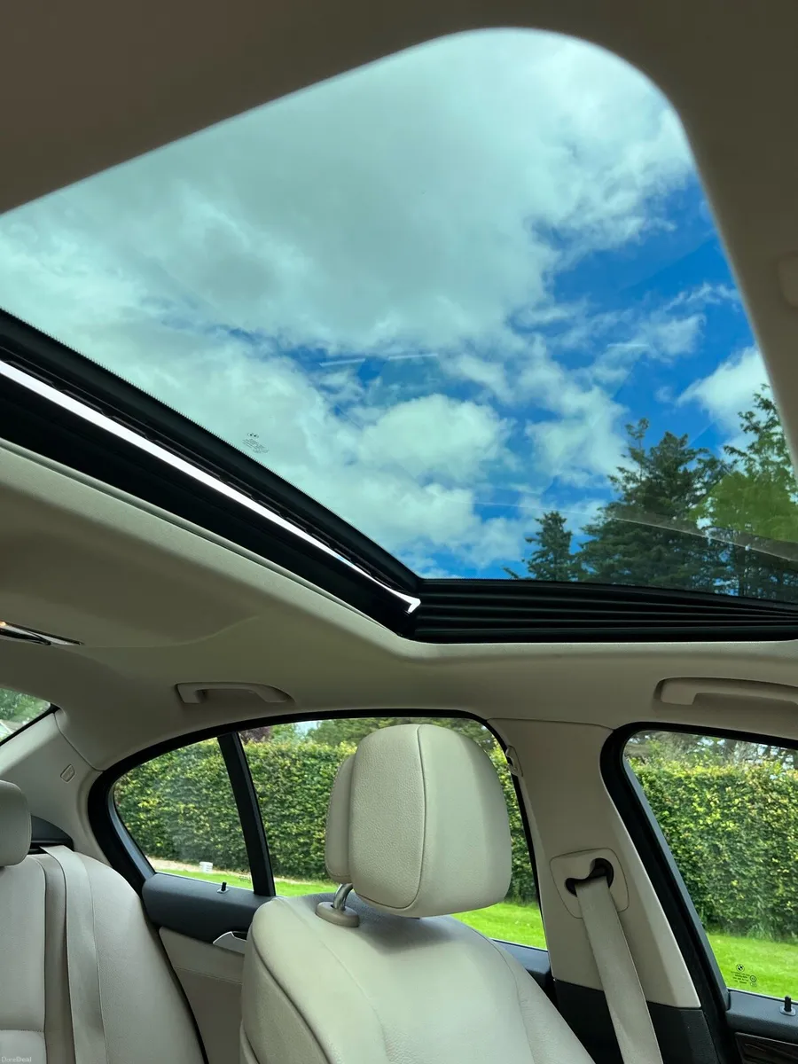 2012 BMW 520D SE (Sunroof) Automatic - Image 4