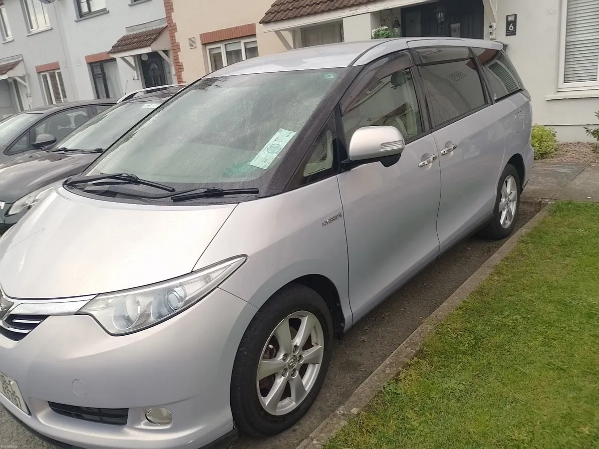 Toyota Estima 2008 - Image 2