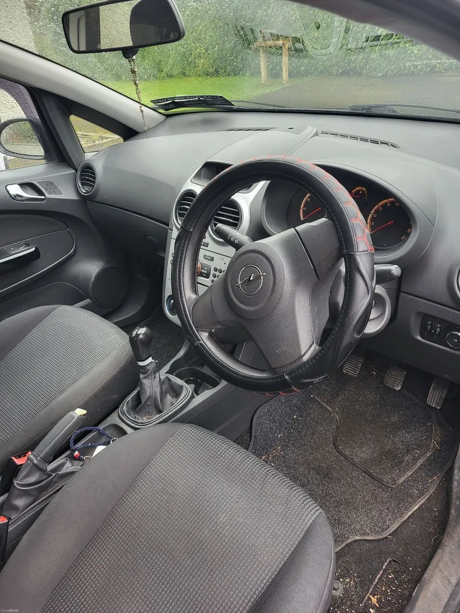 Opel Corsa 2012 - Image 2