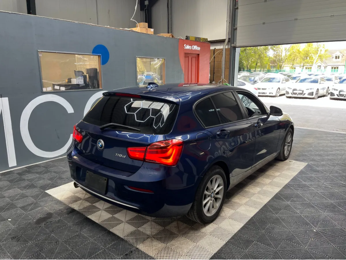 BMW 1-Series 2016 BMW 118D STYLE 2.0 AUTOMATIC / C - Image 2