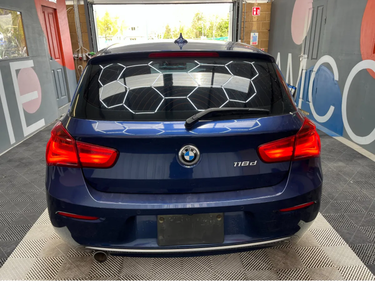 BMW 1-Series 2016 BMW 118D STYLE 2.0 AUTOMATIC / C - Image 3
