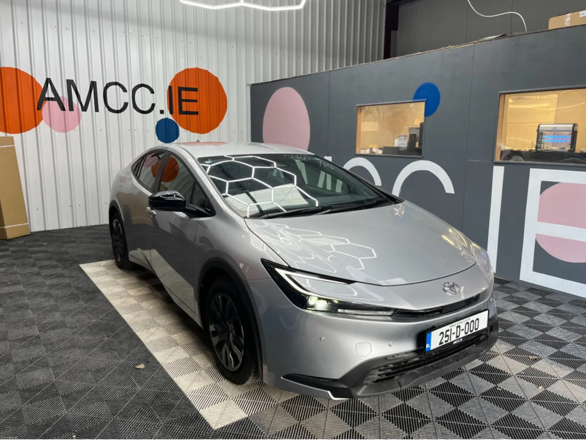 Toyota Prius €33950 2025 TOYOTA PRIUS X 1.8 AUTOMA - Image 1