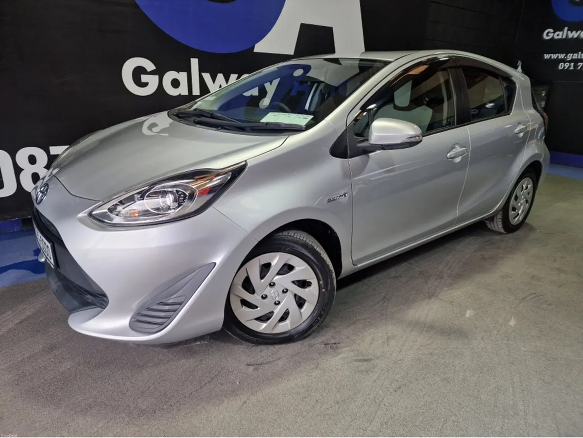 Toyota Aqua 4***REAR CAMERA, APPLE CARPLAY, ANDROI - Image 4