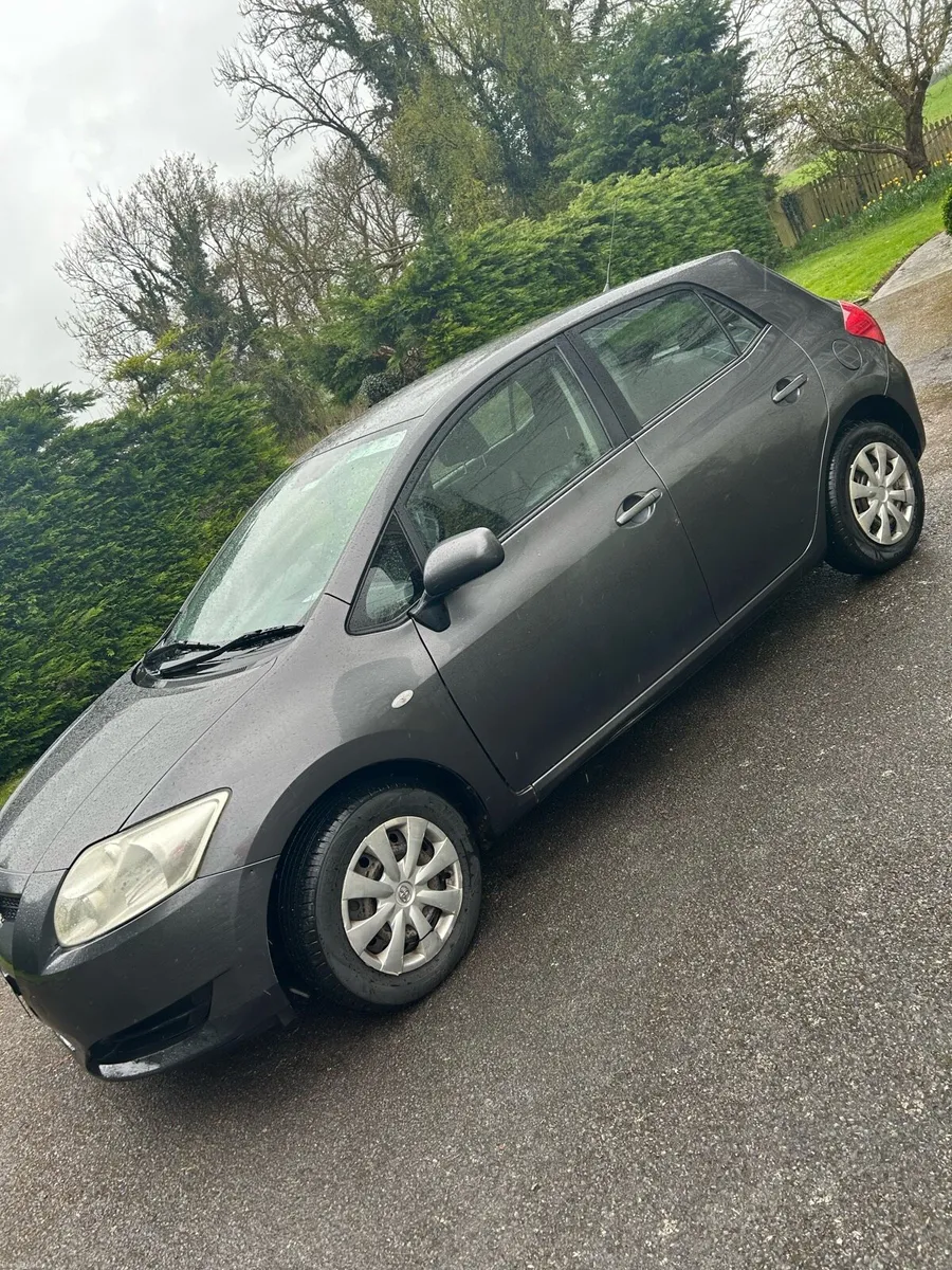 Toyota Auris 1.4 petrol NCT TAX - Image 3