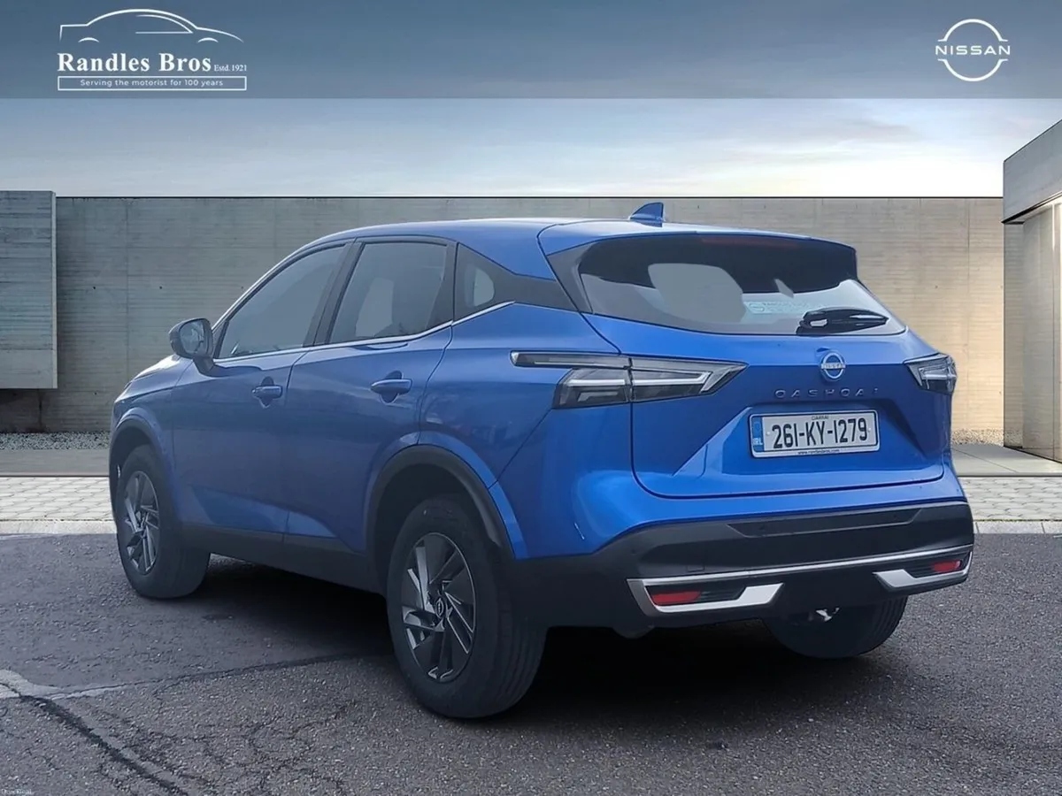 Nissan Qashqai 1.3 PET MILD HYBRID SV - Image 4