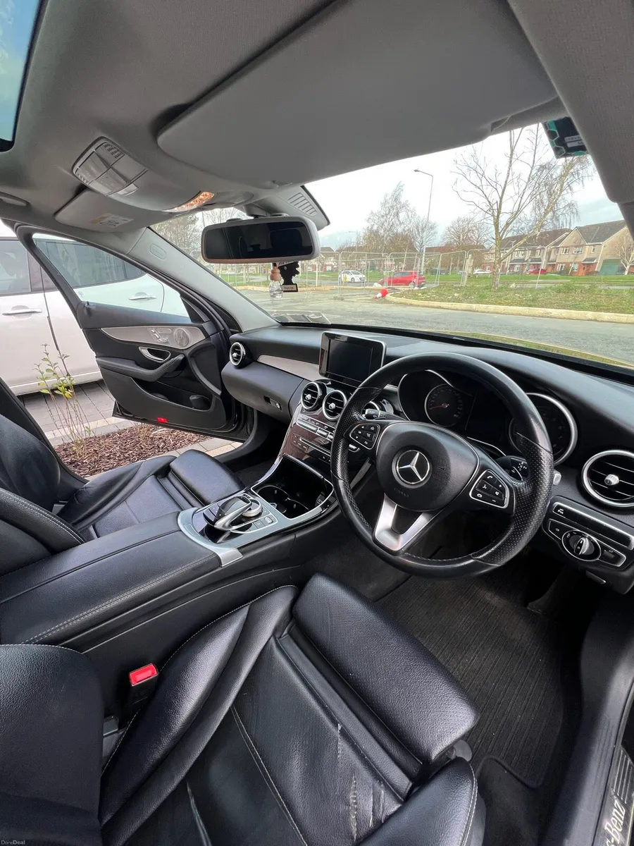 Mercedes C350e - Image 3