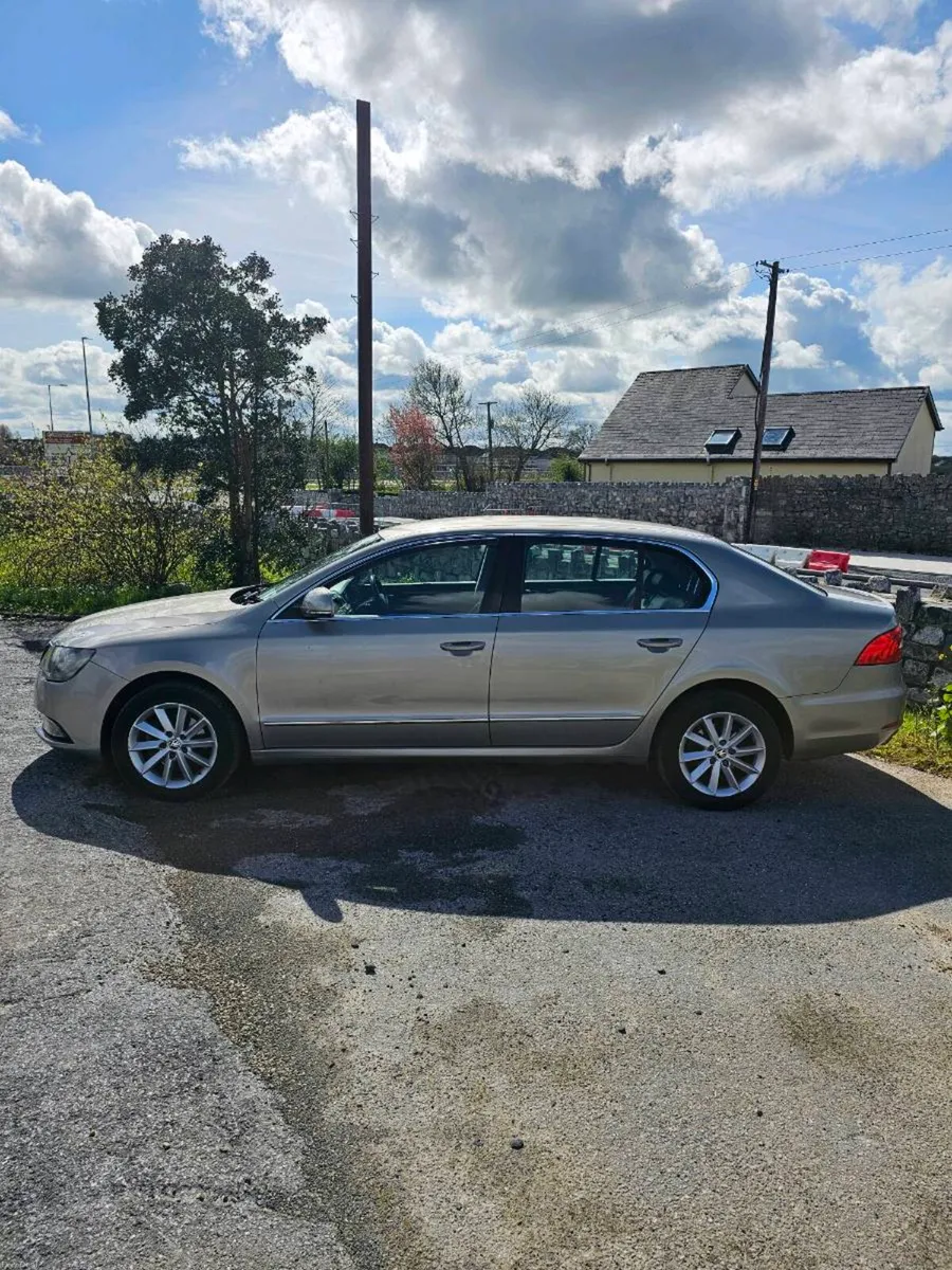 Skoda superb nct 11/26 tax 05/26 €3000 - Image 3