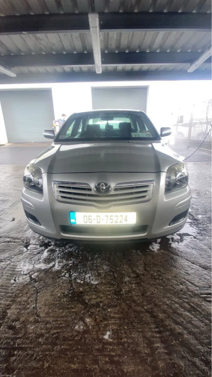 Toyota avensis 1.6 t25 2006 - Image 2