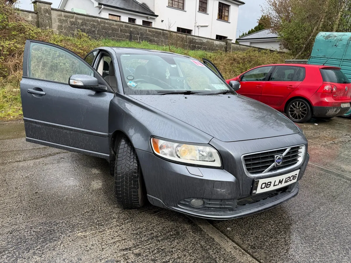 Volvo S40 - Image 2