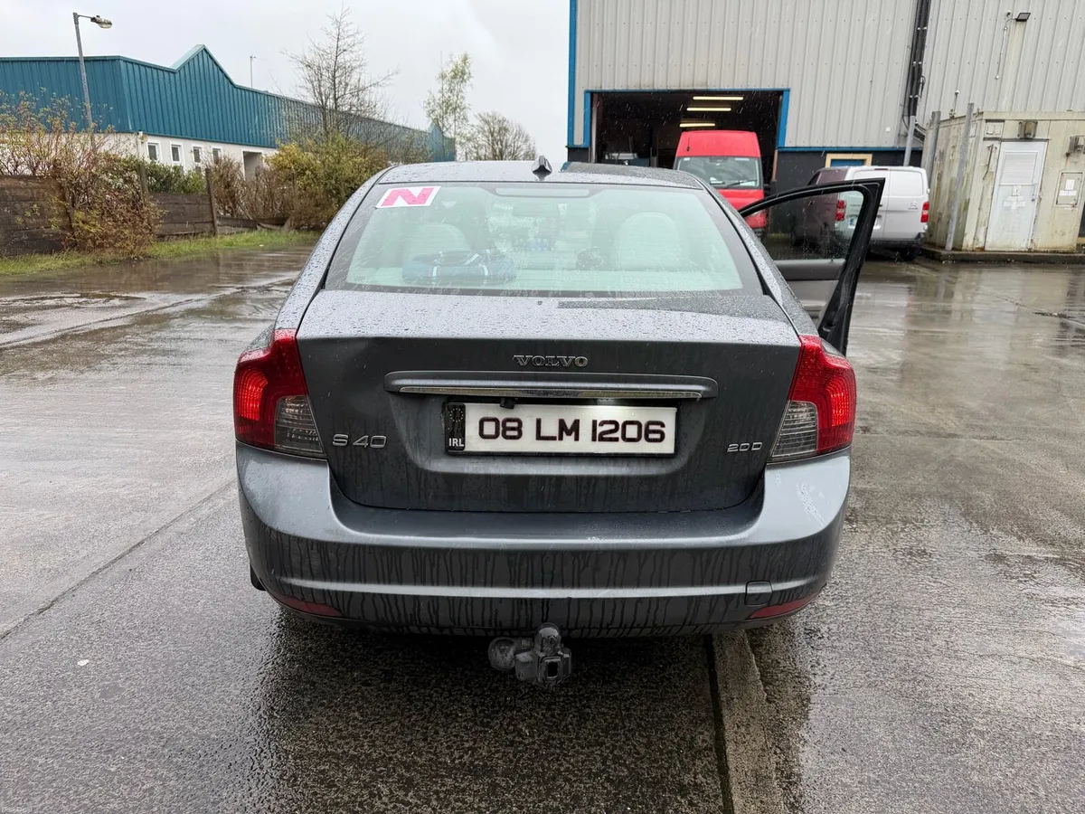 Volvo S40 - Image 4