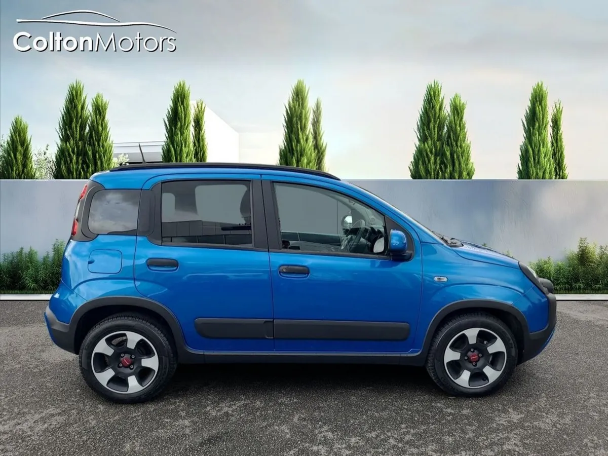 Fiat Panda Panda Cross 1.0 70 HP 5 Seat - Image 4