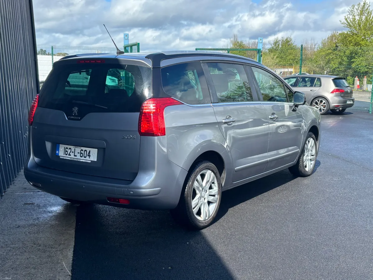 Peugeot 5008 2016 - Image 4