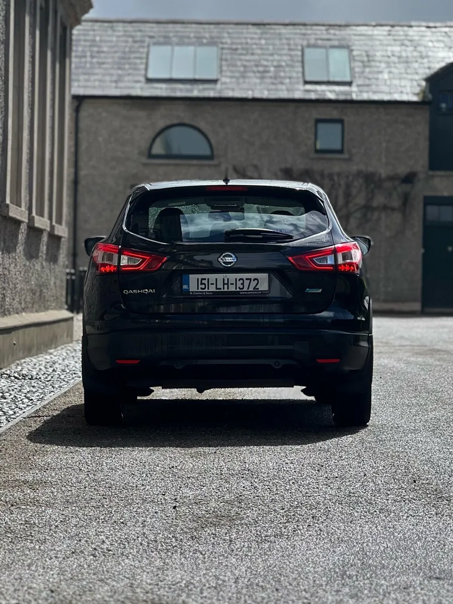 2015 Nissan Qashqai 1.5 Diesel SV Black - Image 3