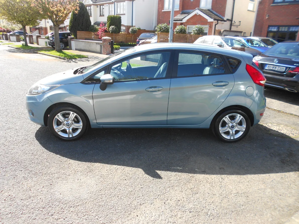 Ford Fiesta 2009 - Image 1