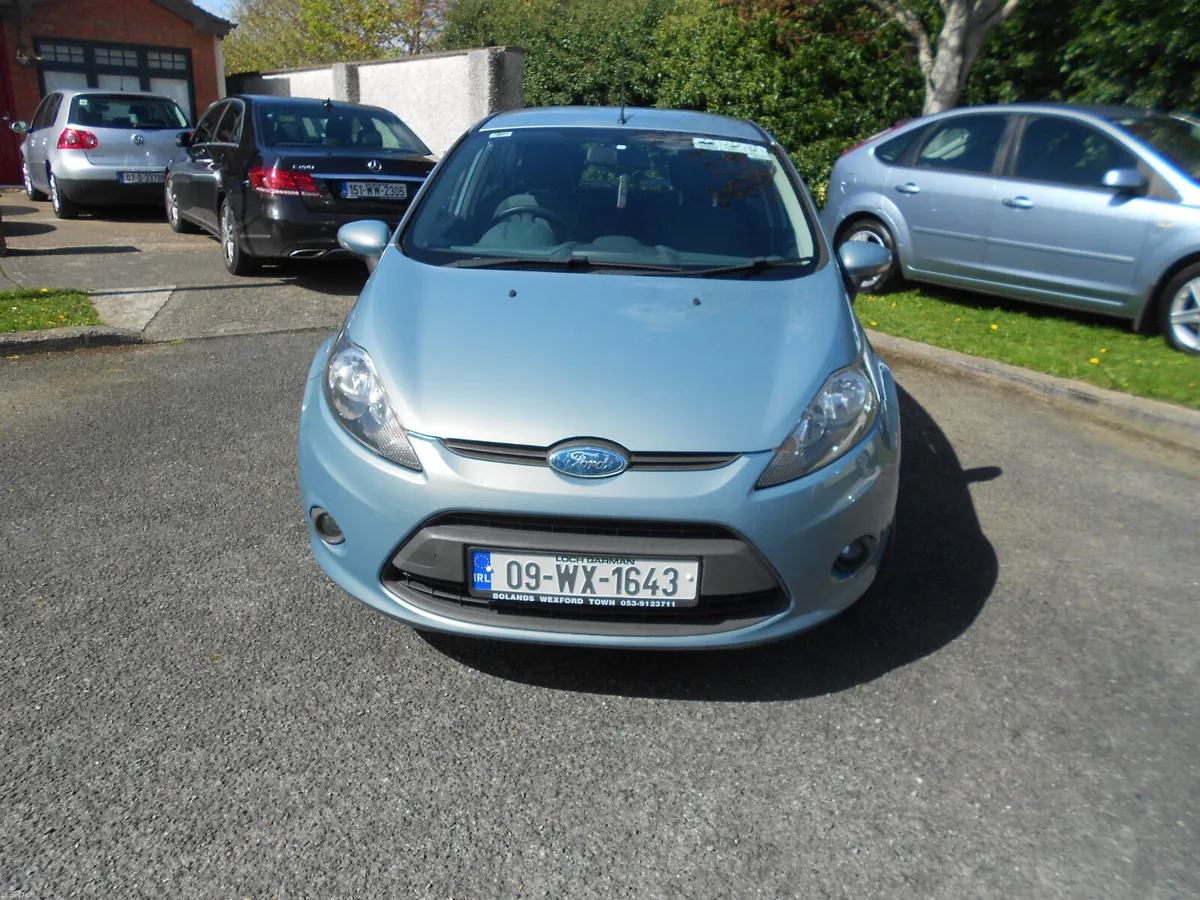 Ford Fiesta 2009 - Image 2