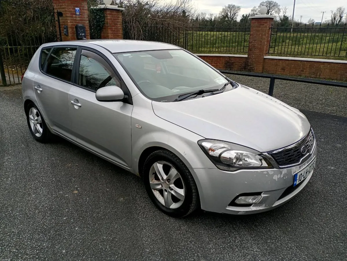 Kia Ceed - Image 1