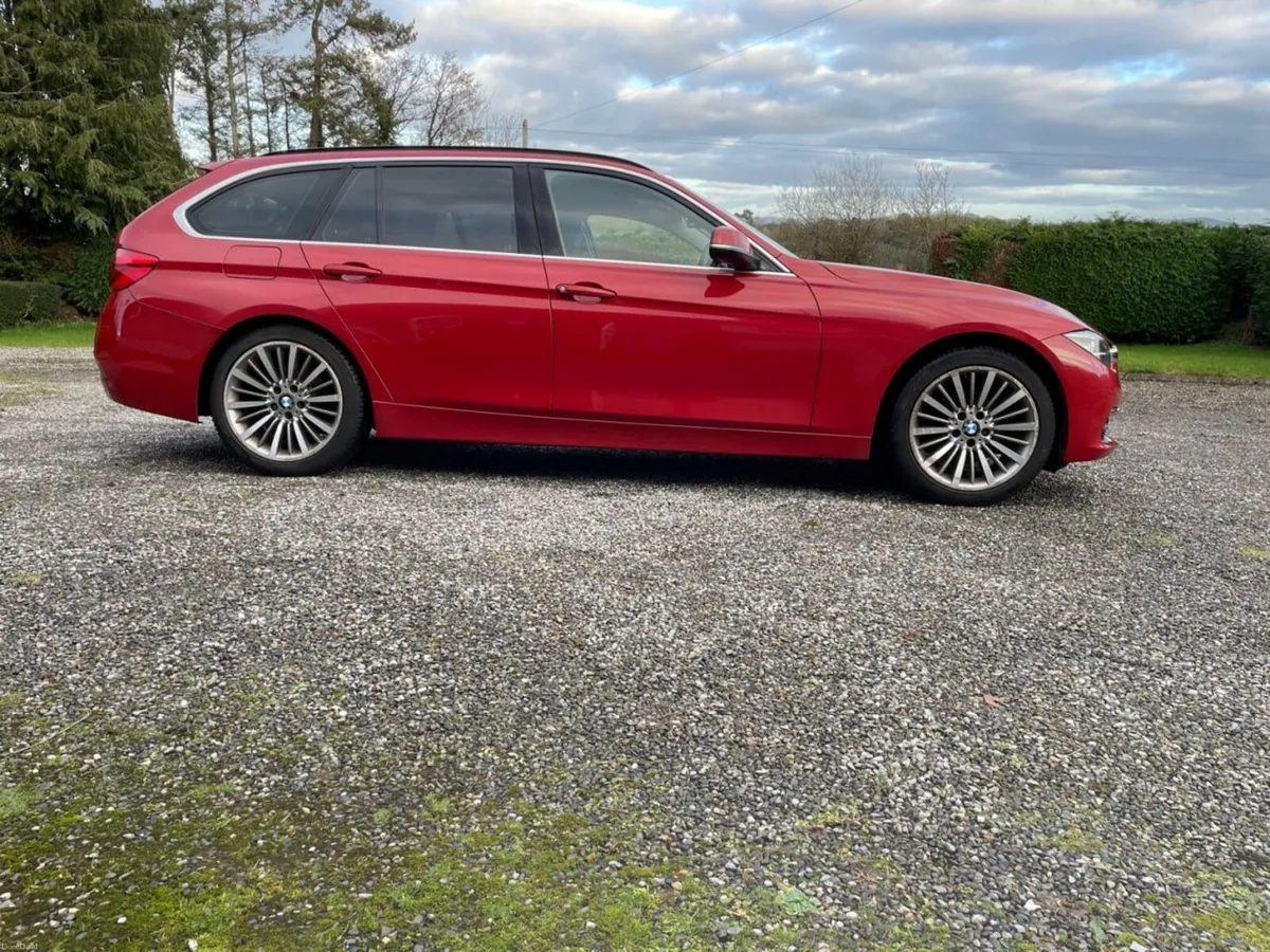 BMW 3-Series 2017 - Image 3