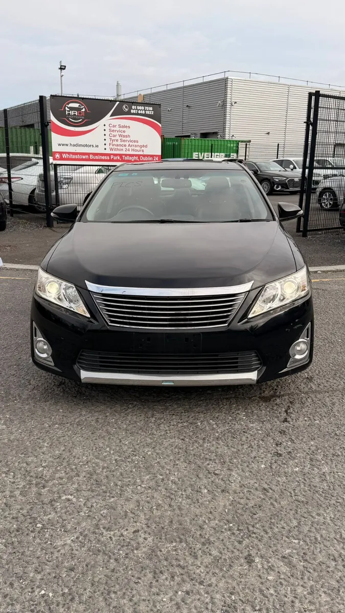 Toyota Camry  Hybrid 2012 - Image 1