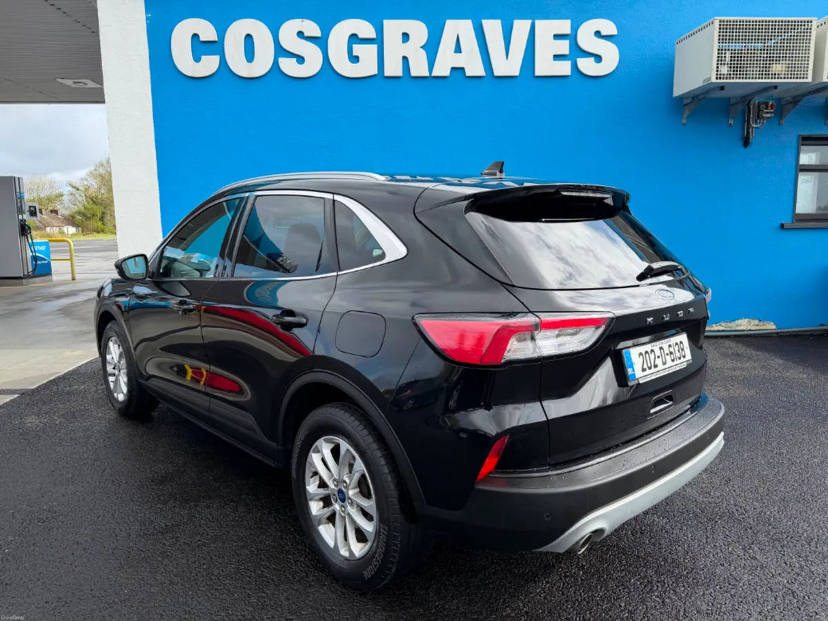 Ford Kuga Titanium 5D 1.5TD120 * APPLE CAR PLAY / - Image 4