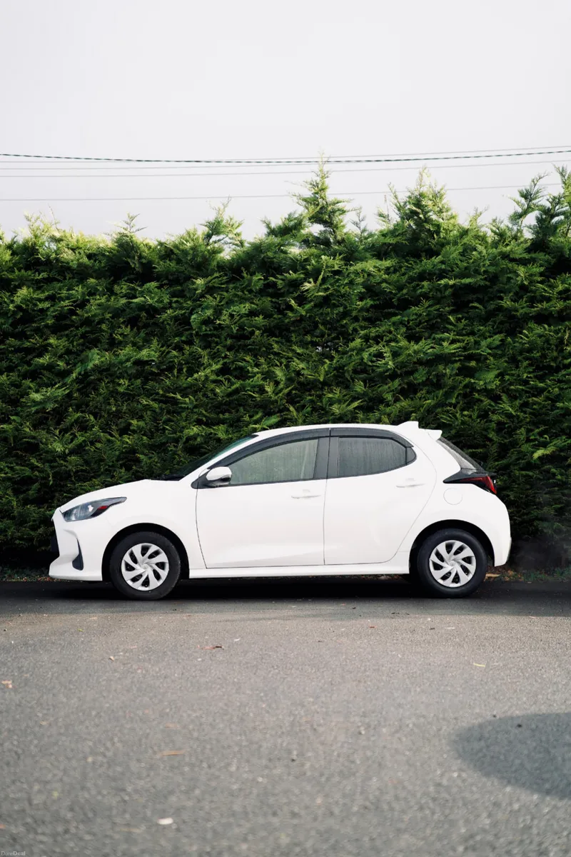 Toyota Yaris 1.5 Hybrid 2021 With Low Mileage - Image 2