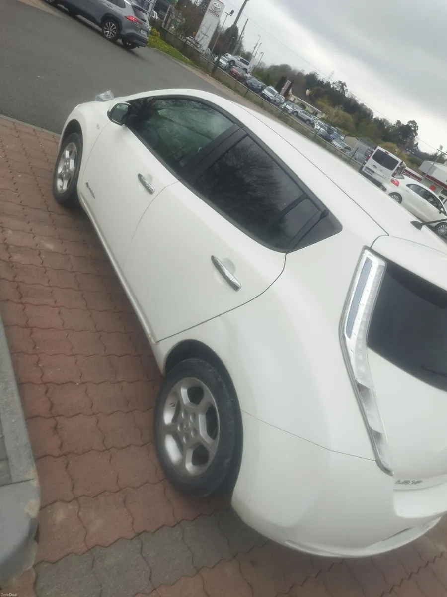 Nissan Leaf 2015 - Image 3