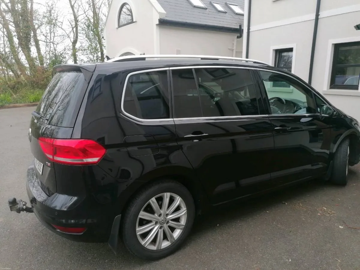 172 VW Touran 1.4 TSI 7 seat - Image 3
