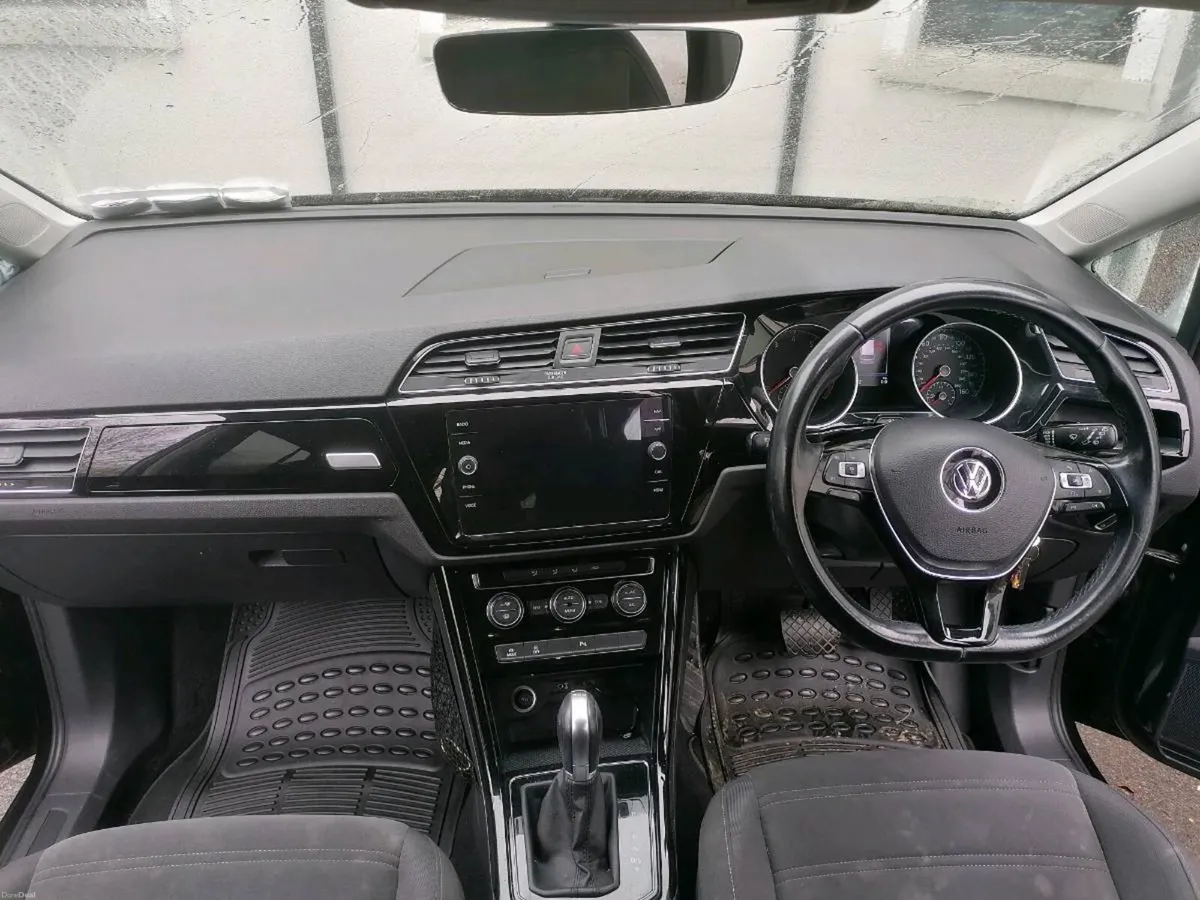 172 VW Touran 1.4 TSI 7 seat - Image 4