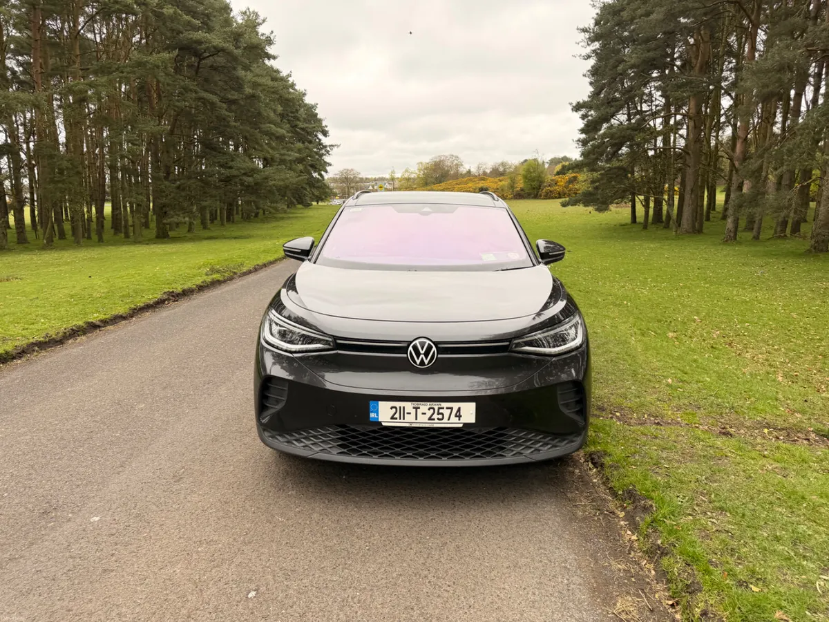 Volkswagen ID.4 2021 Pro Family Pack Glass Roof - Image 2