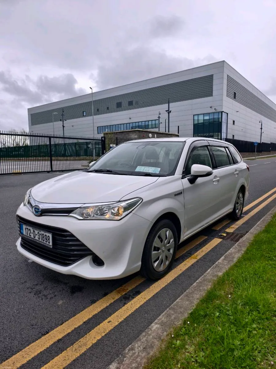 Automatic hybrid Toyota Corolla Fielder New NCT - Image 4