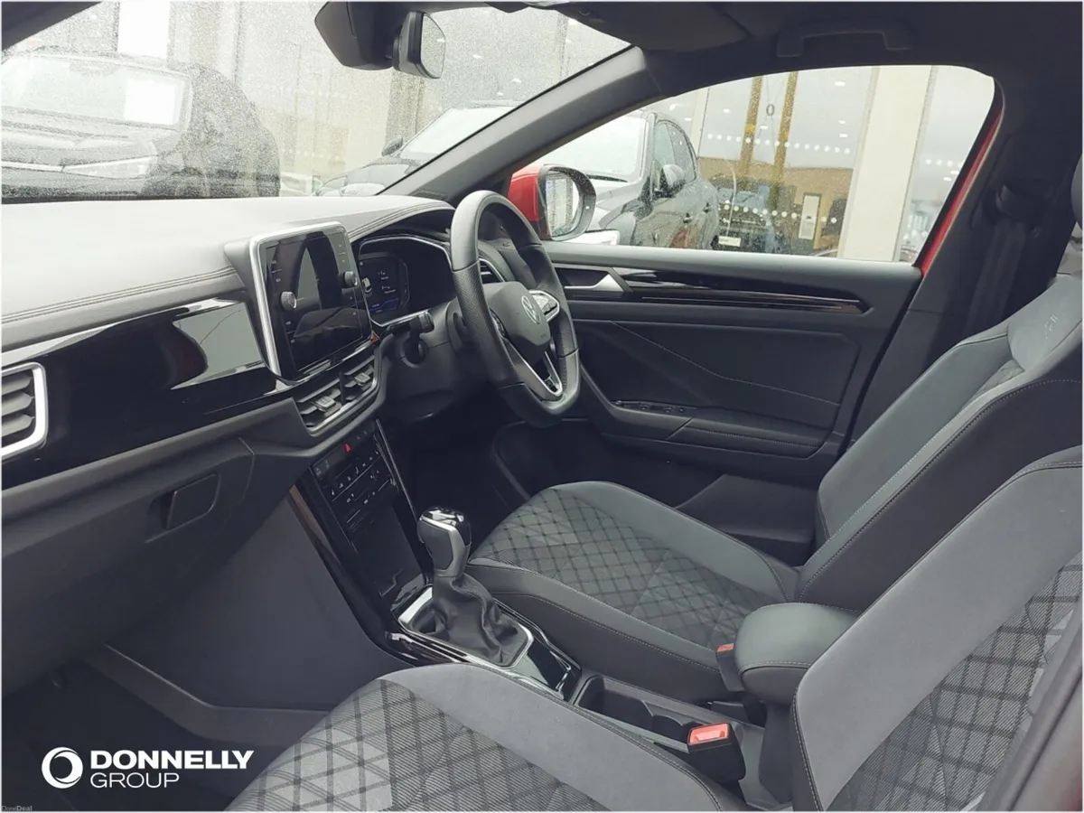 Volkswagen T-roc Hatchback R-Line - Image 2