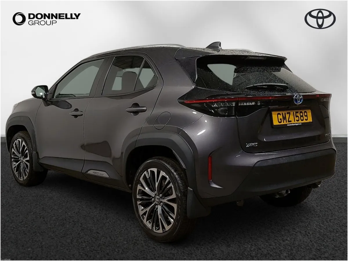 Toyota Yaris Cross Estate Excel - Image 2