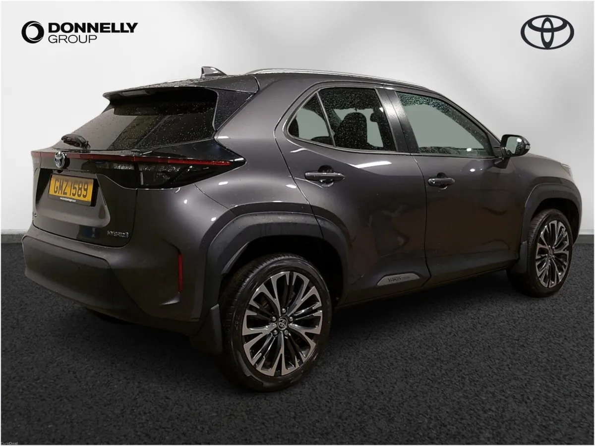 Toyota Yaris Cross Estate Excel - Image 4