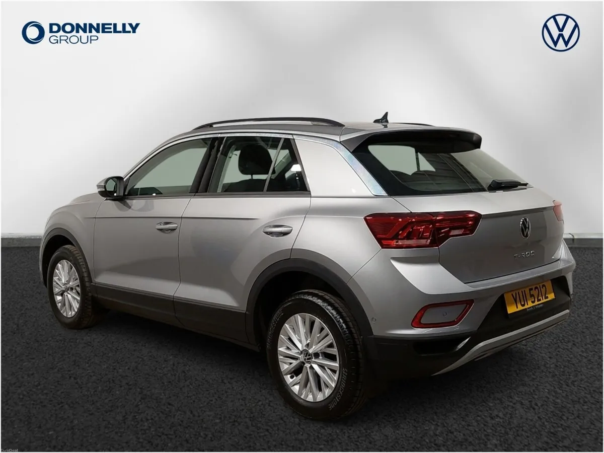 Volkswagen T-roc Hatchback Life - Image 3