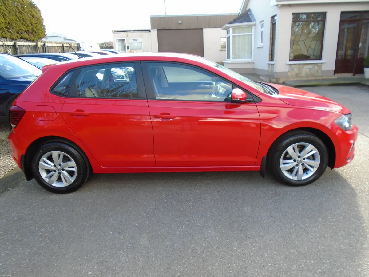 Volkswagen Polo 2019,Trendline/fogs/alloys/btooth - Image 2