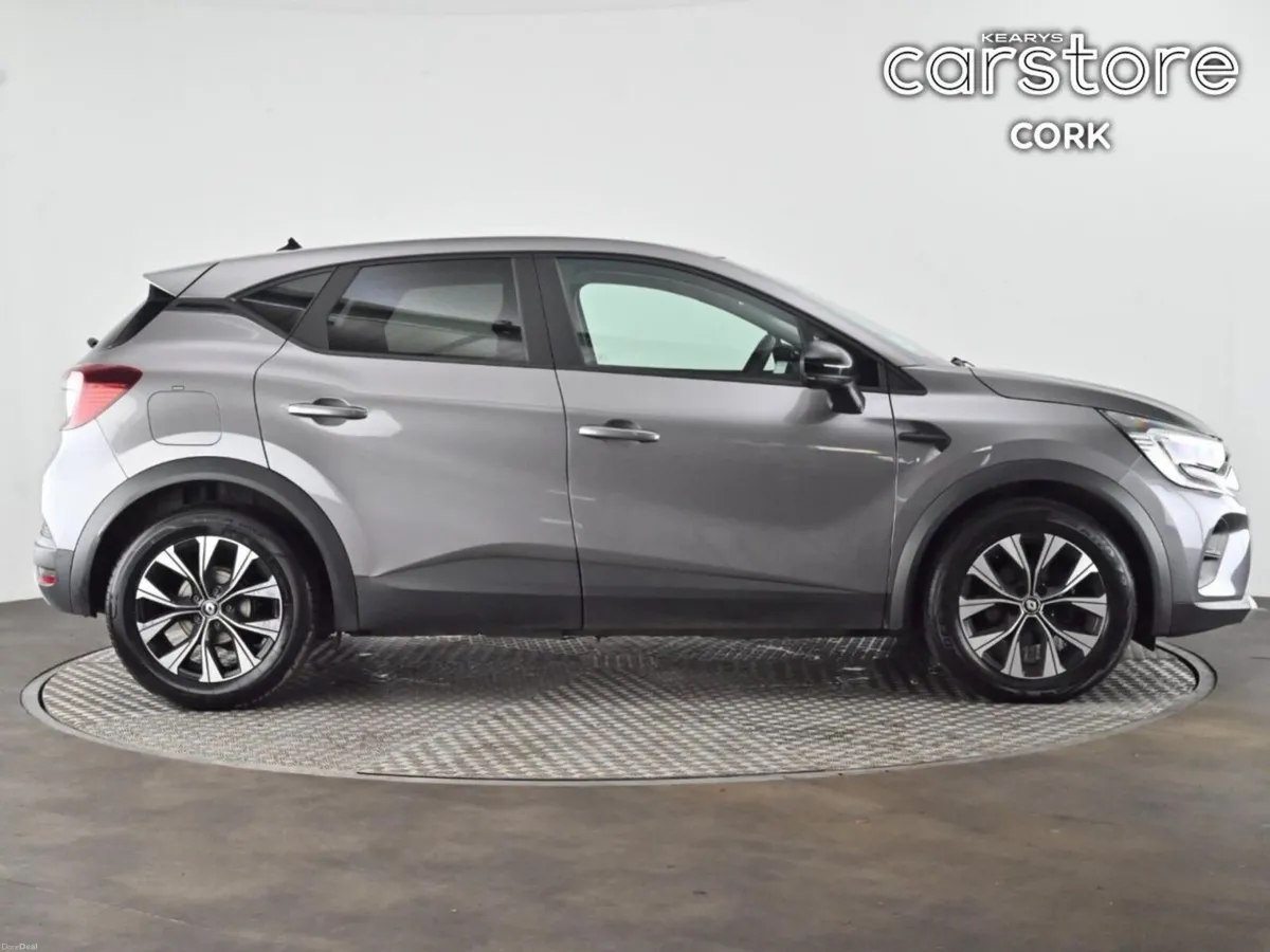 Renault Captur TCe 140 Auto Evolution - Image 2