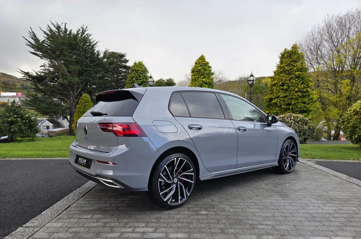 2021 Volkswagen Golf GTE 1.4 TSI 245 BHP Automatic - Image 4