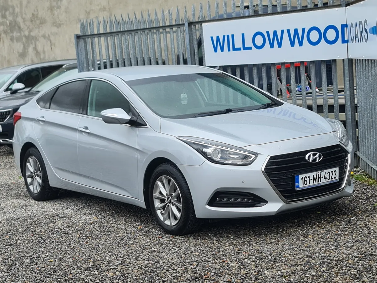 Hyundai i40 1.7crdi executive plus 2016 low miles - Image 3