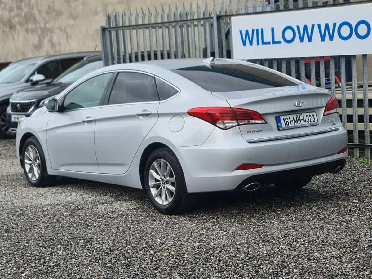 Hyundai i40 1.7crdi executive plus 2016 low miles - Image 4