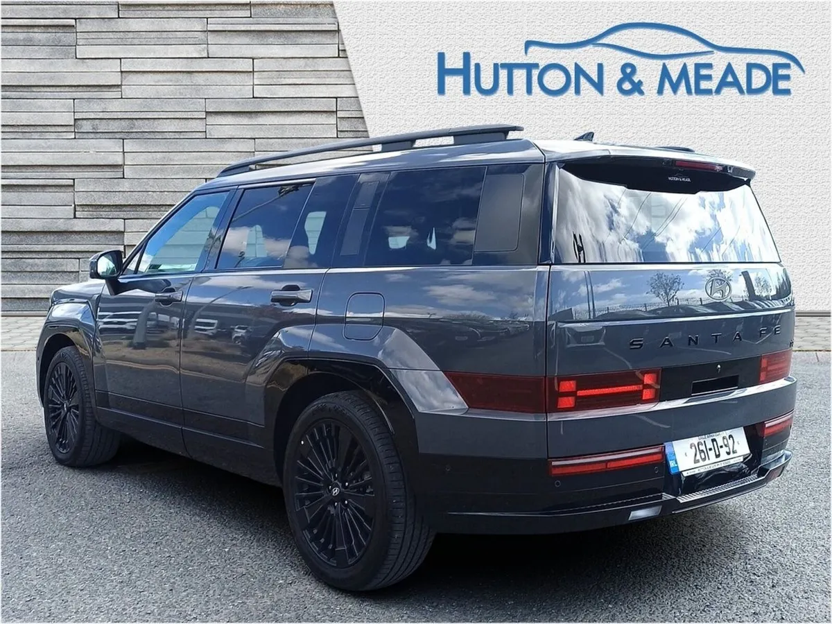 Hyundai Santa Fe Calligraphy PHEV 1.6 Petrol 5dr - Image 3