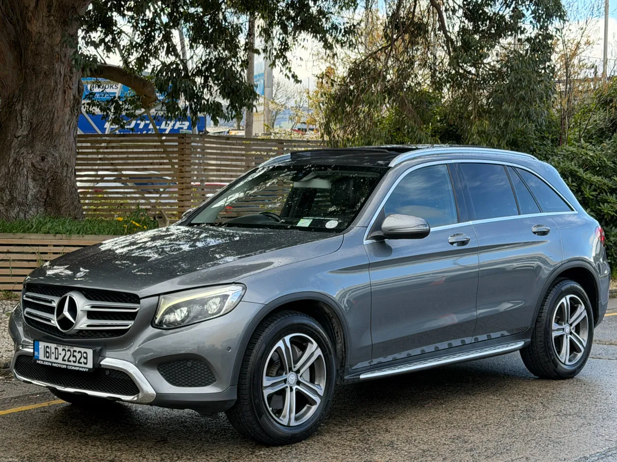 2016 Mercedes-Benz GLC..4 MATIC..PAN ROOF..2 KEYS - Image 2