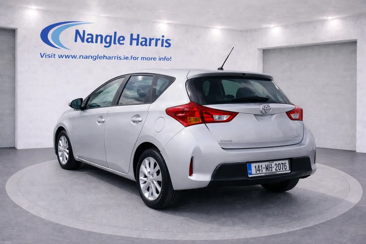 Toyota Auris 2014 - Image 3