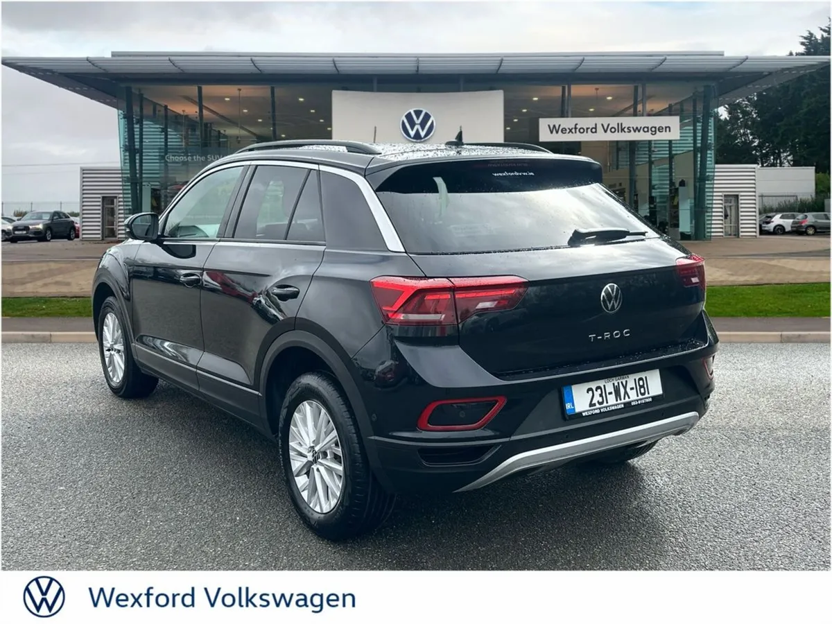 Volkswagen T-Roc LIFE 1.0TSI 110HP MANUAL - Image 4